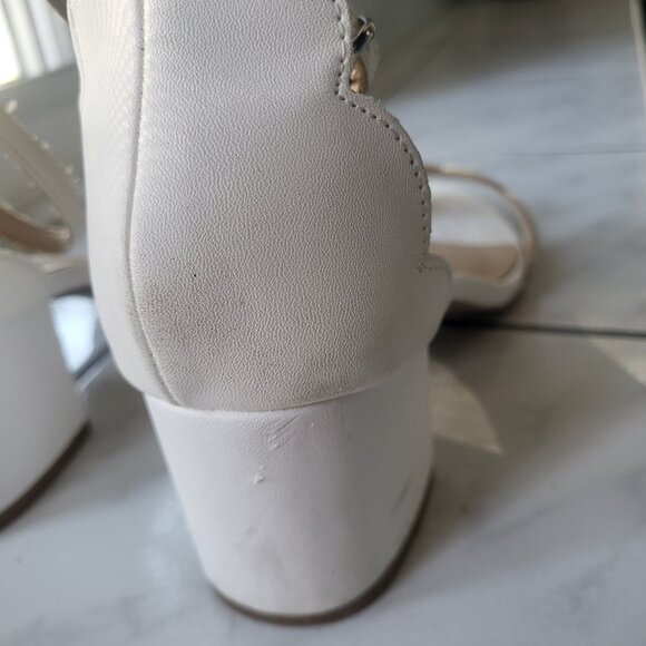 Dress Shoes - Picture 3 of 4